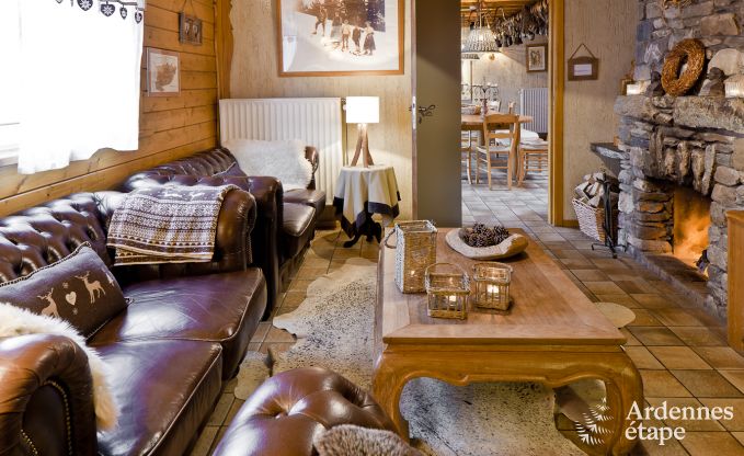 Ruim chalet in Ovifat, Ardennen, 16 personen, 8 slaapkamers, 3 badkamers, sauna, biljart, tuin met priv�terras