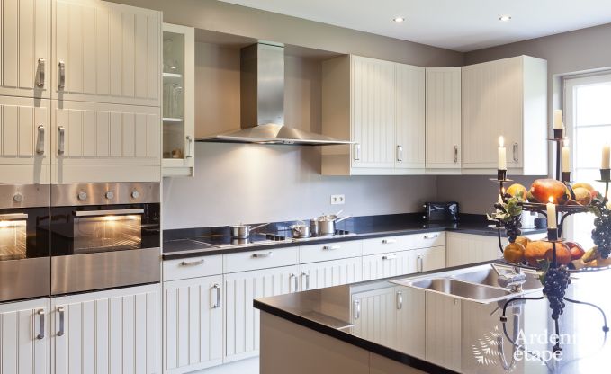 Vakantiehuis in Paliseul voor 22 personen in de Ardennen