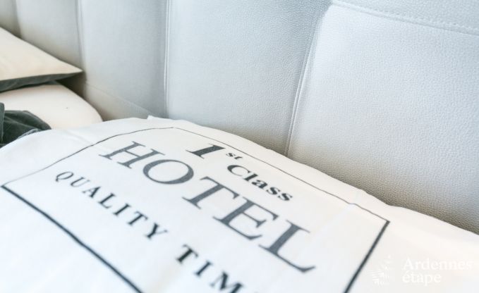 Vakantiehuis in Paliseul voor 20 personen in de Ardennen