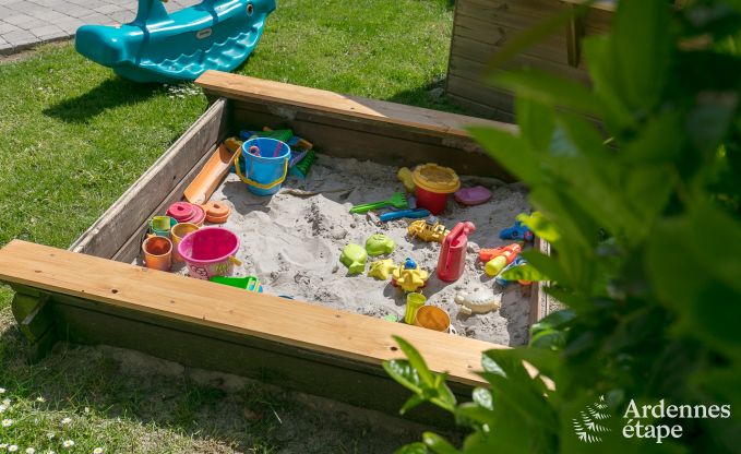 Vakantiehuis in Paliseul voor 26/28 personen in de Ardennen