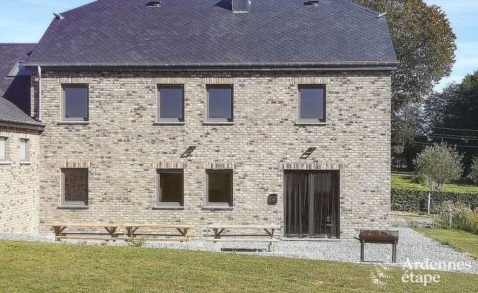 Vakantiehuis in Paliseul voor 28 personen in de Ardennen