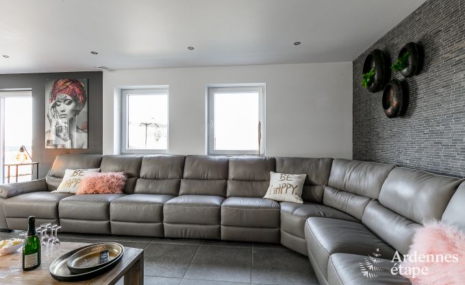 Luxe vakantiehuis in Paliseul met zwembad, wellness en spellen,  voor 28 personen in de Ardennen