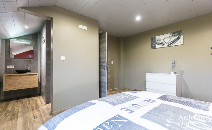 Luxe vakantiehuis in Paliseul met zwembad, wellness en spellen,  voor 28 personen in de Ardennen