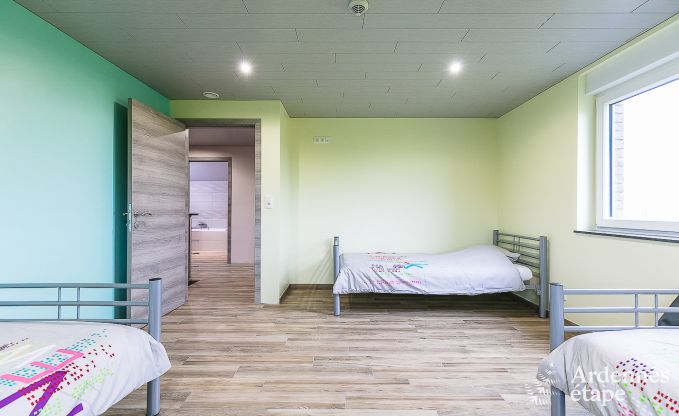 Luxe vakantiehuis in Paliseul met zwembad, wellness en spellen,  voor 28 personen in de Ardennen