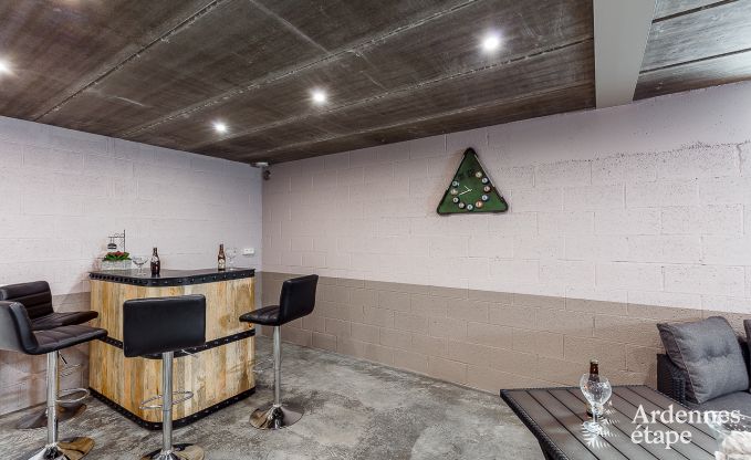 Luxe vakantiehuis in Paliseul met zwembad, wellness en spellen,  voor 28 personen in de Ardennen