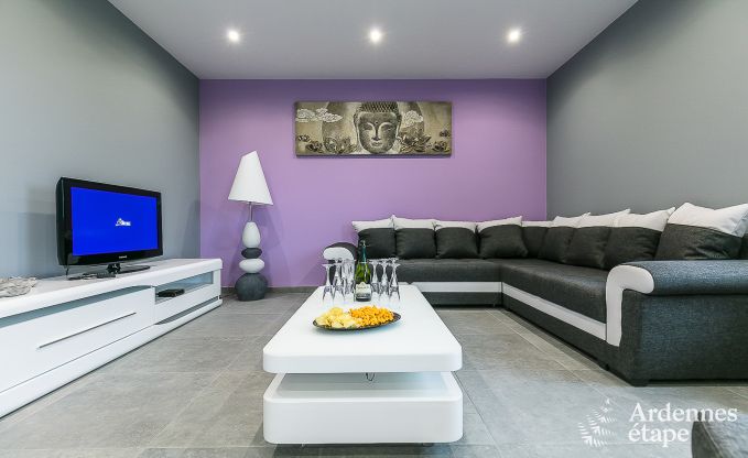 Luxe vakantiehuis in Paliseul met zwembad, wellness en spellen,  voor 28 personen in de Ardennen