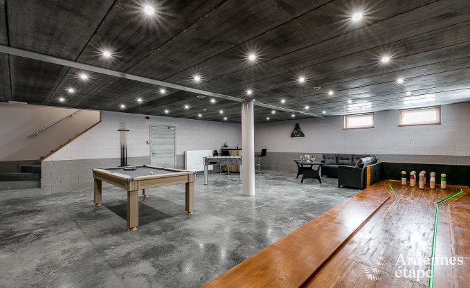 Luxe vakantiehuis in Paliseul met zwembad, wellness en spellen,  voor 28 personen in de Ardennen