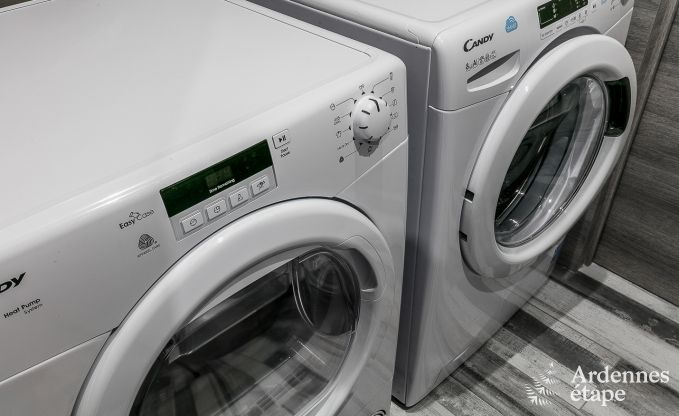 Luxe vakantiehuis in Paliseul met zwembad, wellness en spellen,  voor 28 personen in de Ardennen