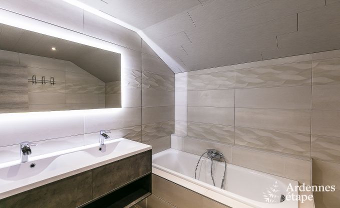 Luxe vakantiehuis in Paliseul met zwembad, wellness en spellen,  voor 28 personen in de Ardennen