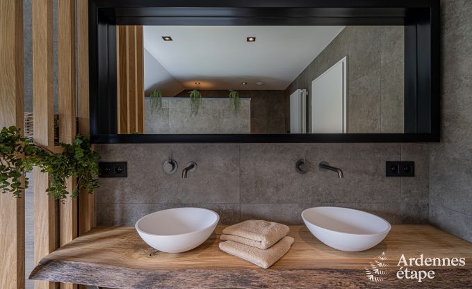 Gezellig vakantiehuis voor 8 personen in Paliseul, vlakbij het bos en de rivier