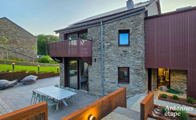 Vakantiewoning voor 9 personen met sauna en tuin in het charmante Our, Paliseul