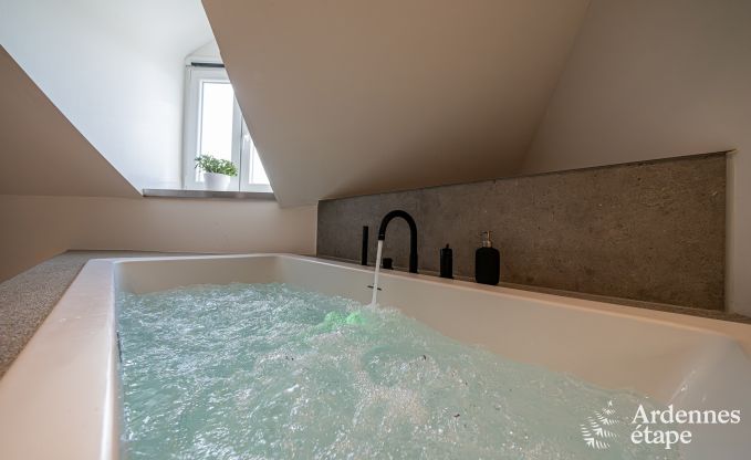 Romantische herenhuis met sauna en bubbelbad voor 2 personen in Petit-Rechain, Ardennen