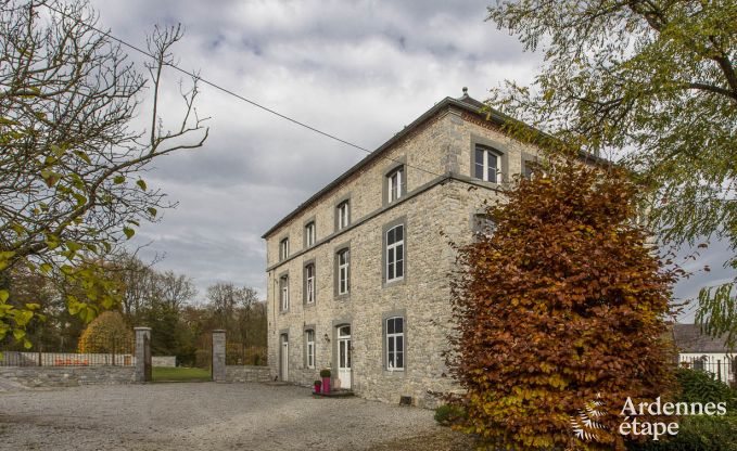 Vakantiehuis in Philippeville voor 12/14 personen in de Ardennen