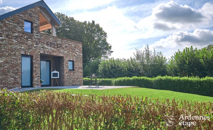 Charmante cottage met panoramisch uitzicht in Plombi�res, Ardennen