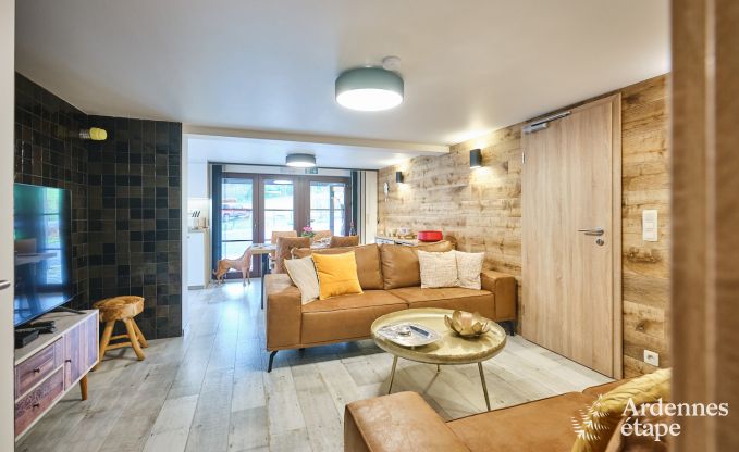 Gezellige chalet in Porcheresse met verwarmd zwembad en ruimte voor 4 personen in de Ardennen