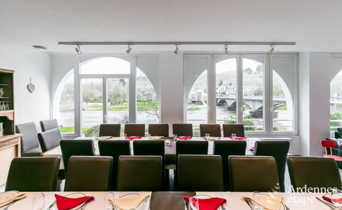 Vakantiehuis in Poupehan voor 26 personen in de Ardennen