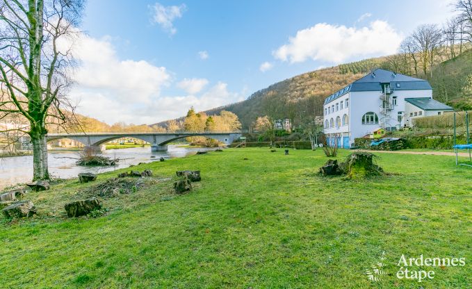 Vakantiehuis in Poupehan voor 26 personen in de Ardennen