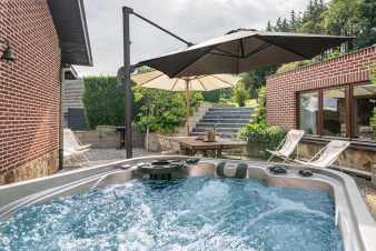 Vakantiehuis  voor 6 met jacuzzi, sauna en tuin in Profondeville, Ardennen