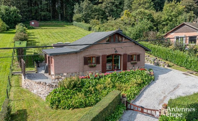 Vakantiehuis met sauna en jacuzzi voor 6 personen in Profondeville, Ardennen