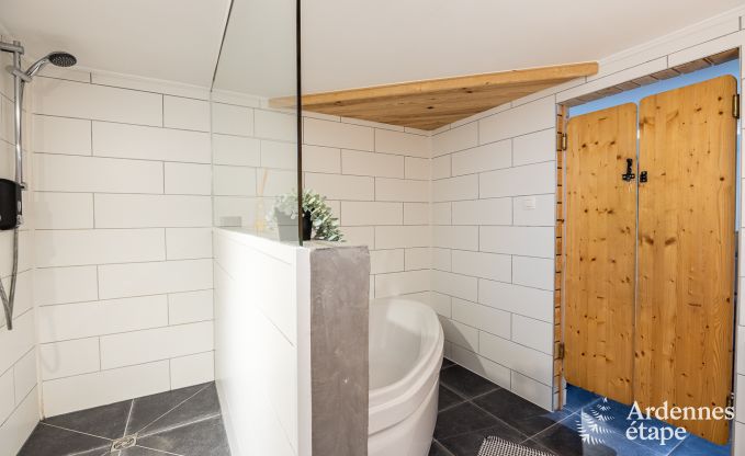 Hoogwaardig huis met buitenwellness in het hart van de Maasvallei in Profondeville