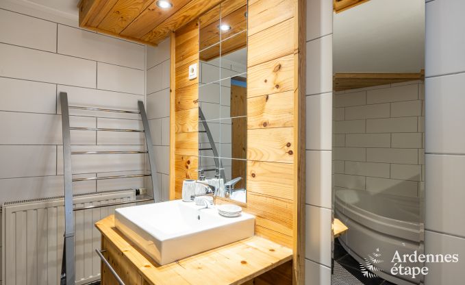 Hoogwaardig huis met buitenwellness in het hart van de Maasvallei in Profondeville