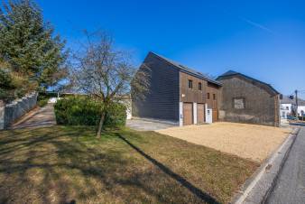 Met de familie in een gerieflijk vakantiehuis voor 14 personen in Prouvy