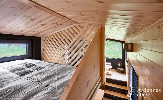 Romantisch tiny house in Redu: verblijf voor 2 in de Ardennen met priv�terras en panoramisch uitzicht