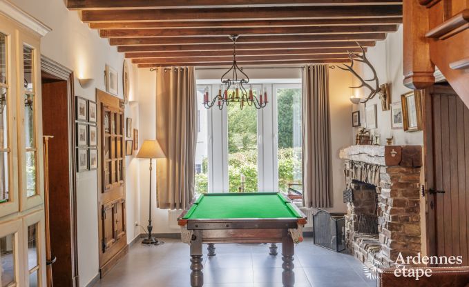 Cottage in Redu, Ardennen, 7 slaapkamers, 6 badkamers, 15 personen, noords bad, biljart, privé tuin, terras, oplaadpunt voor elektrische auto's