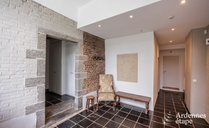 Cottage in Redu, Ardennen, 7 slaapkamers, 6 badkamers, 15 personen, noords bad, biljart, privé tuin, terras, oplaadpunt voor elektrische auto's