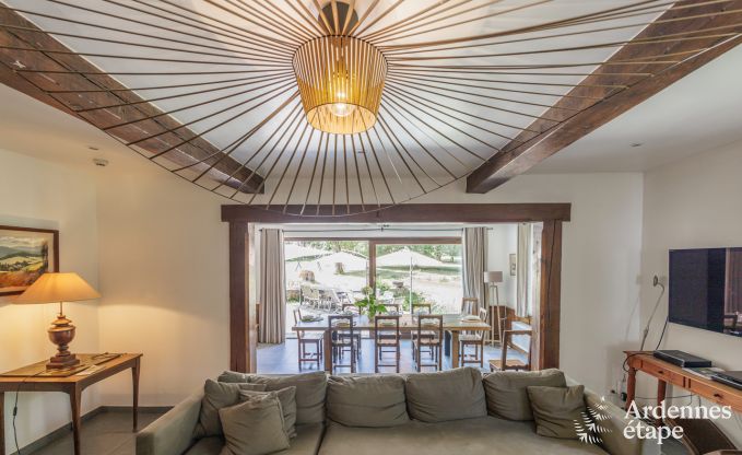 Cottage in Redu, Ardennen, 7 slaapkamers, 6 badkamers, 15 personen, noords bad, biljart, privé tuin, terras, oplaadpunt voor elektrische auto's