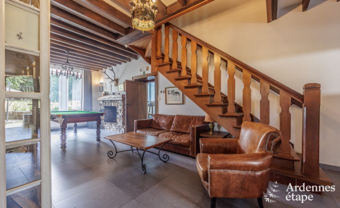 Charmante, ruime en hondvriendelijke cottage in Redu voor 17 personen