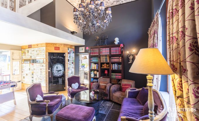 Luxe villa in Redu, Ardennen, 9 personen, buitenzwembad, sauna, stoombad, binnen- en buitenjacuzzi, privtuin, volledige uitrusting