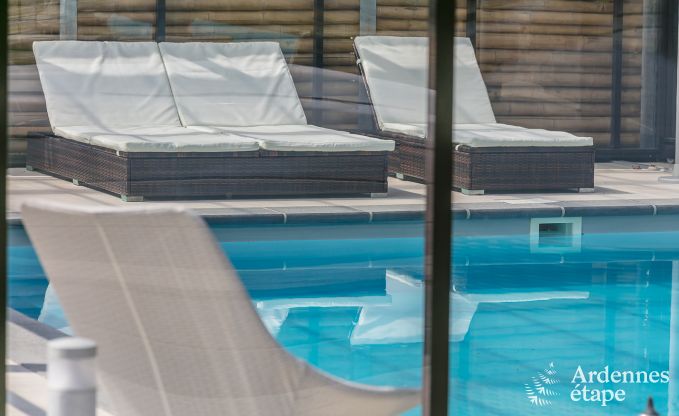 Luxe villa in Redu, Ardennen, 9 personen, buitenzwembad, sauna, stoombad, binnen- en buitenjacuzzi, privtuin, volledige uitrusting