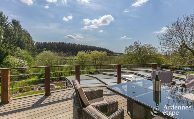 Luxe villa in Redu, Ardennen, 9 personen, buitenzwembad, sauna, stoombad, binnen- en buitenjacuzzi, privtuin, volledige uitrusting
