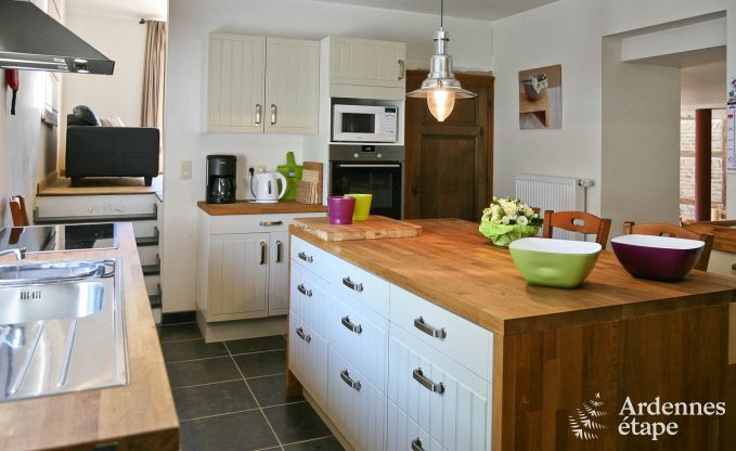 Vakantiehuis in Redu voor 15 personen in de Ardennen