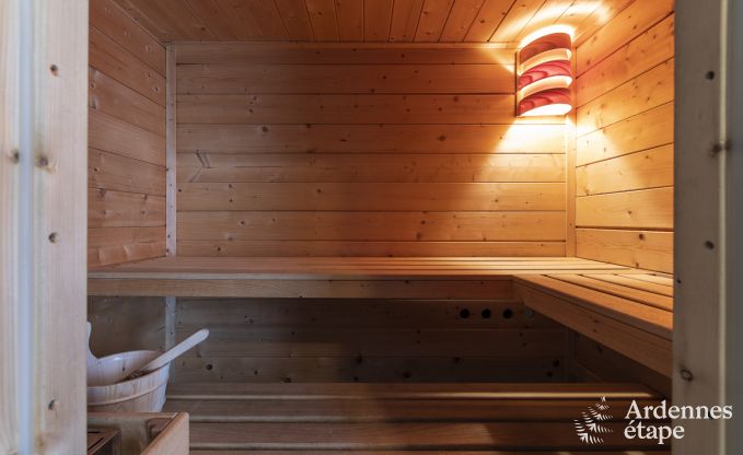 Vakantiehuis in Redu voor 15 personen in de Ardennen