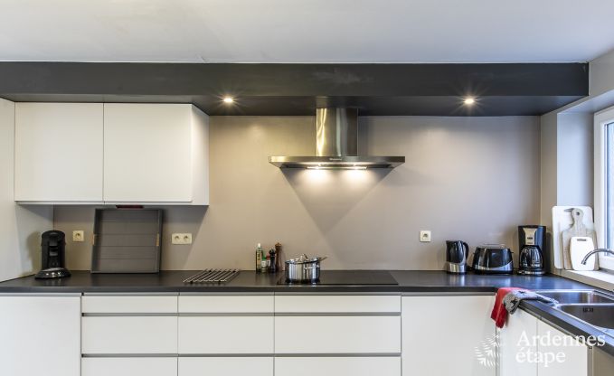 Vakantiehuis in Redu voor 15 personen in de Ardennen