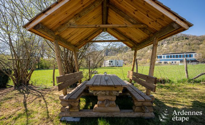 Gezellige vakantiewoning in Remouchamps: 8 personen, jacuzzi, priv�tuin, bij C�te de la Redoute