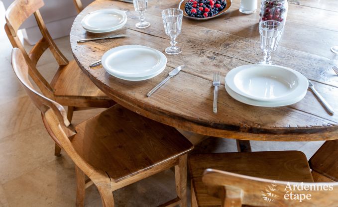 Hondvriendelijk vakantiehuis  voor 10 personen in Rendeux