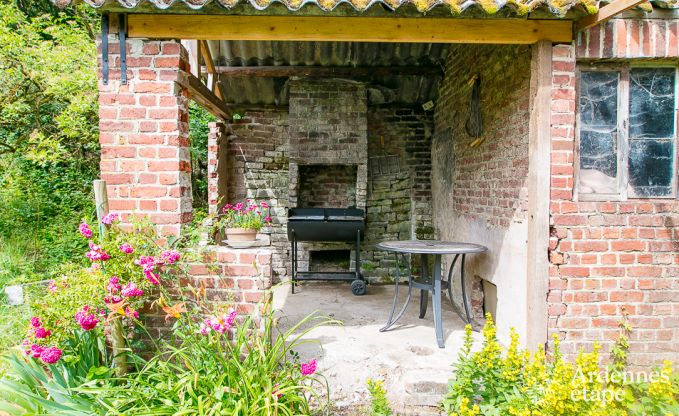 Vakantiehuis in Rendeux, Ardennen, 6 personen, 2 slaapkamers, privtuin, babyuitrusting, terras met barbecue