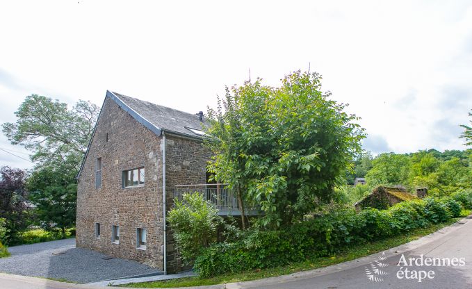 Vakantiehuis in Rendeux, Ardennen, 6 personen, 2 slaapkamers, privtuin, babyuitrusting, terras met barbecue