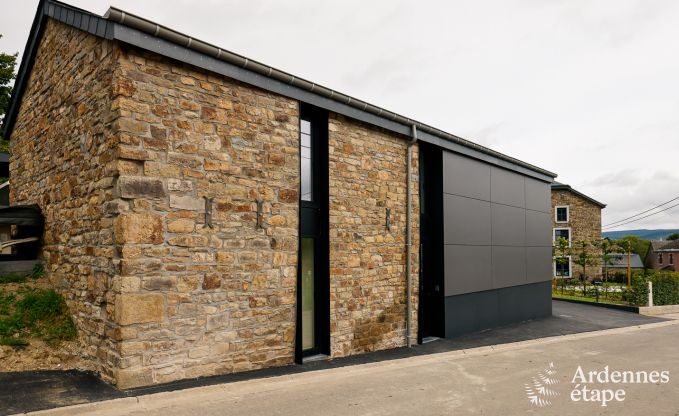 Vakantiewoning met zwembad in Rendeux, bij La Roche-en-Ardenne