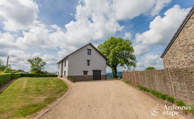 Hondvriendelijk vakantiehuis  voor 10 personen in Rendeux
