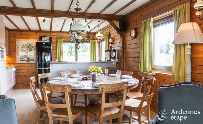 Hondvriendelijk vakantiehuis  voor 10 personen in Rendeux