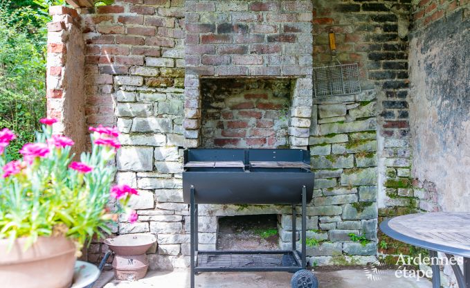 Vakantiehuis in Rendeux, Ardennen, 6 personen, 2 slaapkamers, privtuin, babyuitrusting, terras met barbecue