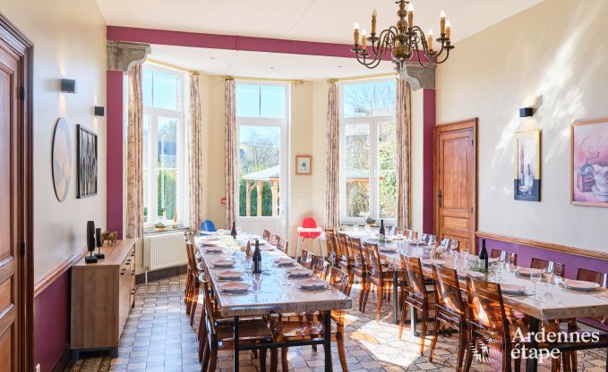 Kasteel in Rochefort voor 48 personen in de Ardennen