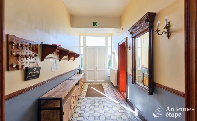 Kasteel in Rochefort voor 48 personen in de Ardennen