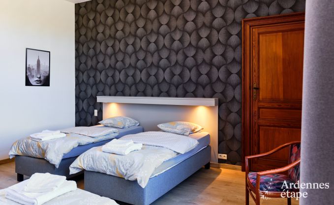 Kasteel in Rochefort voor 48 personen in de Ardennen