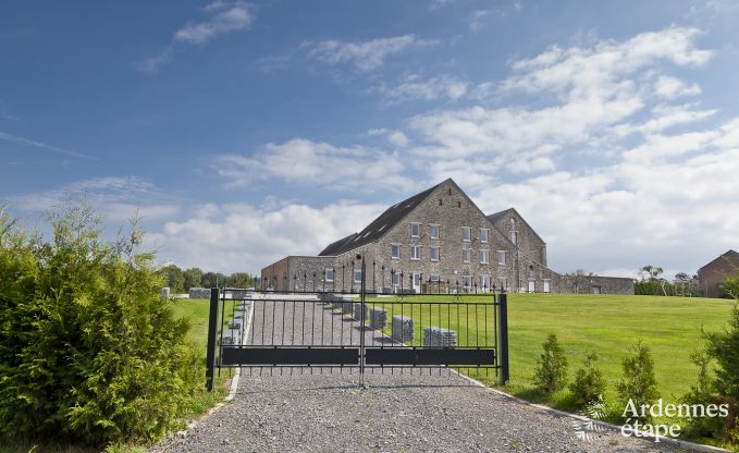 Luxe villa in Rochefort voor 48 personen in de Ardennen