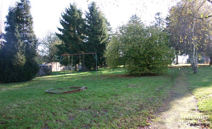 Grote vakantiewoning in Rochefort: comfortabel verblijf voor 26 personen met sauna en priv�tuin in de Ardennen